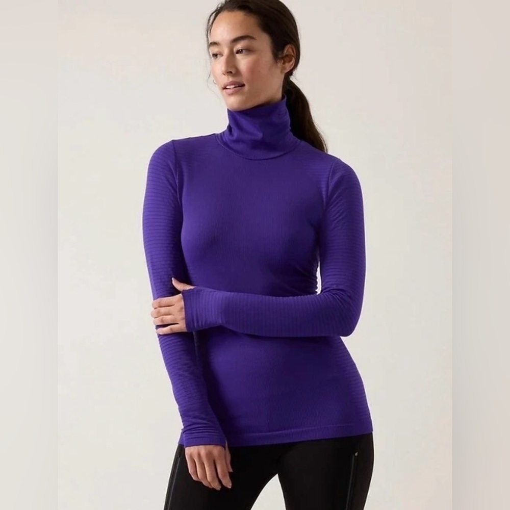 Athleta Flurry Blizzard Rib Turtleneck Size M Blue Base Layer Top Hiking Ski
